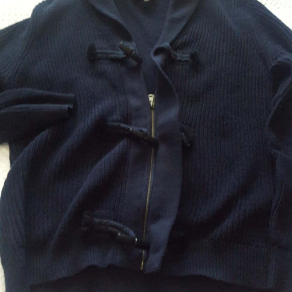 Express Sweater - Picture 6 of 7